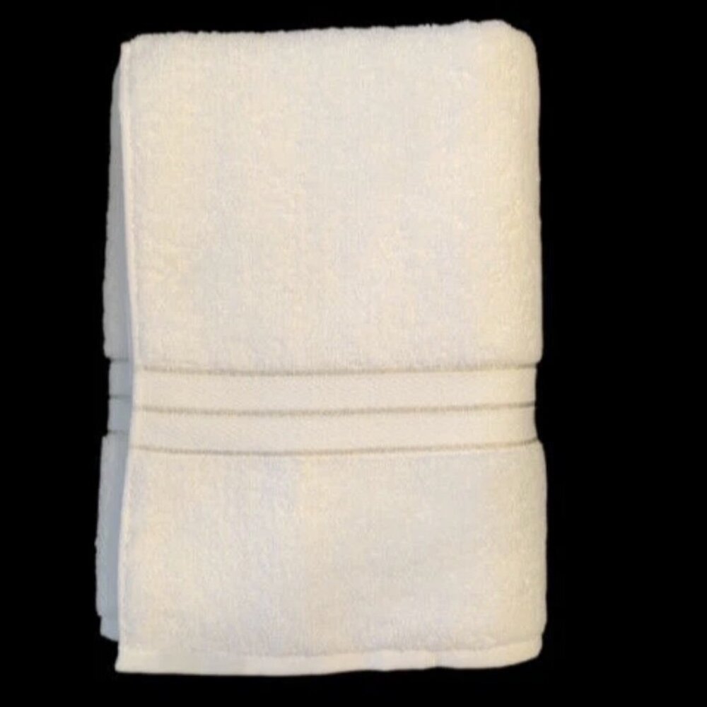Tahari Home White Sparkly Accent Bathroom Bath Towel White Gold Stripes 30x54 - Picture 2 of 6
